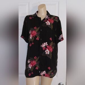 Women's Size Small Hollister Hawaiian Shirt